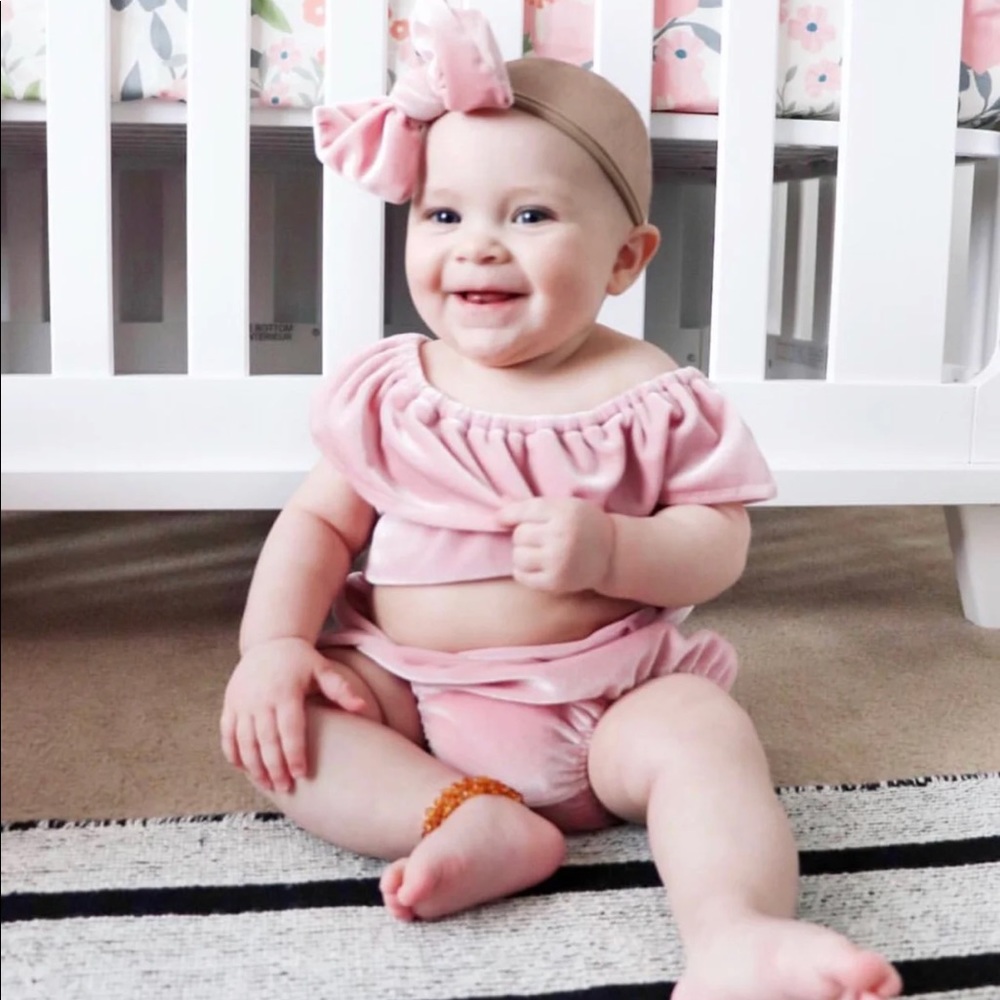 2 piece Off Shoulder Ruffle Top And Bloomer